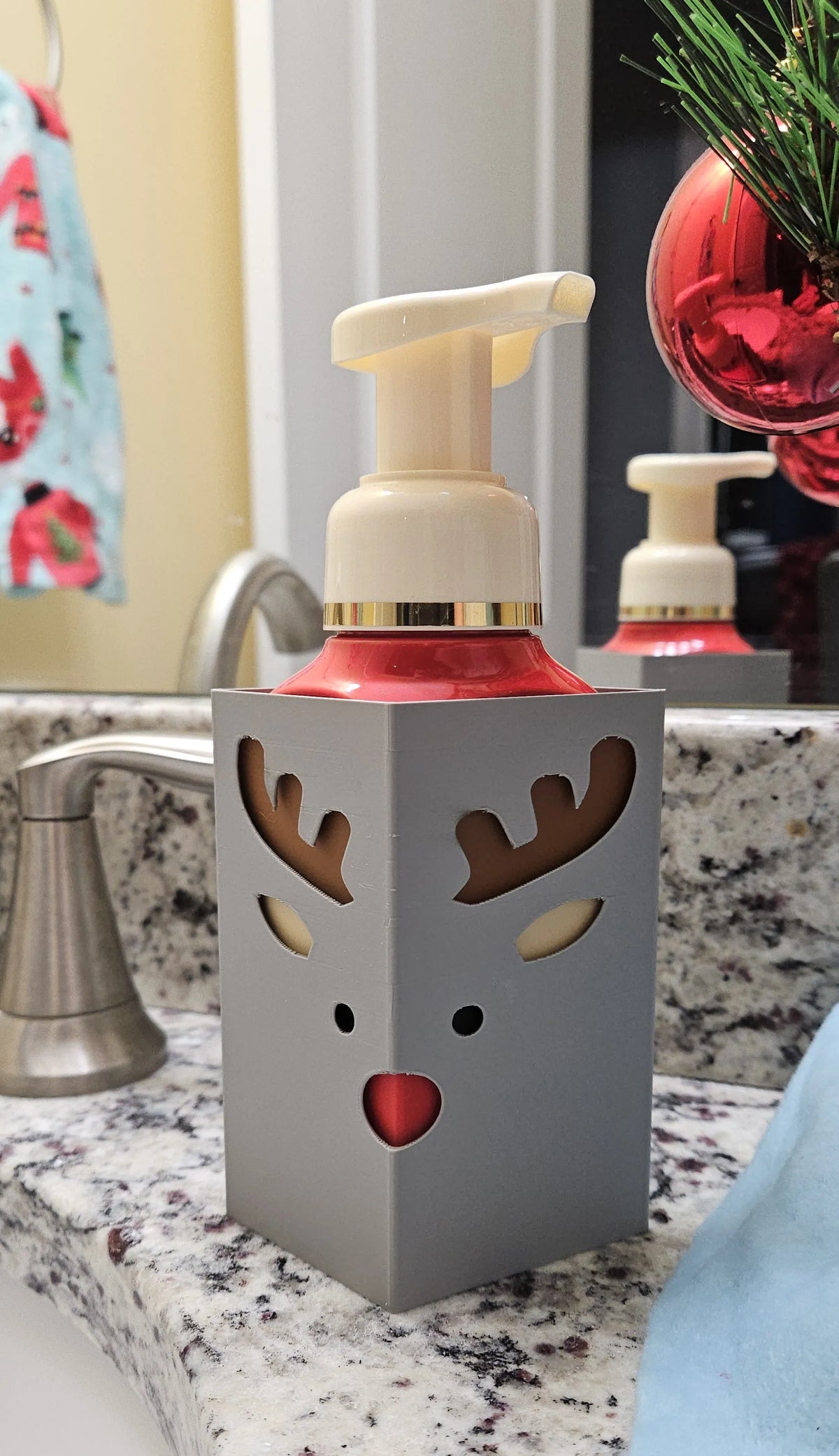 B&BW - Bath & Body Works Soap Holder Sleeve - Reindeer Rudolph - Soap sold separately