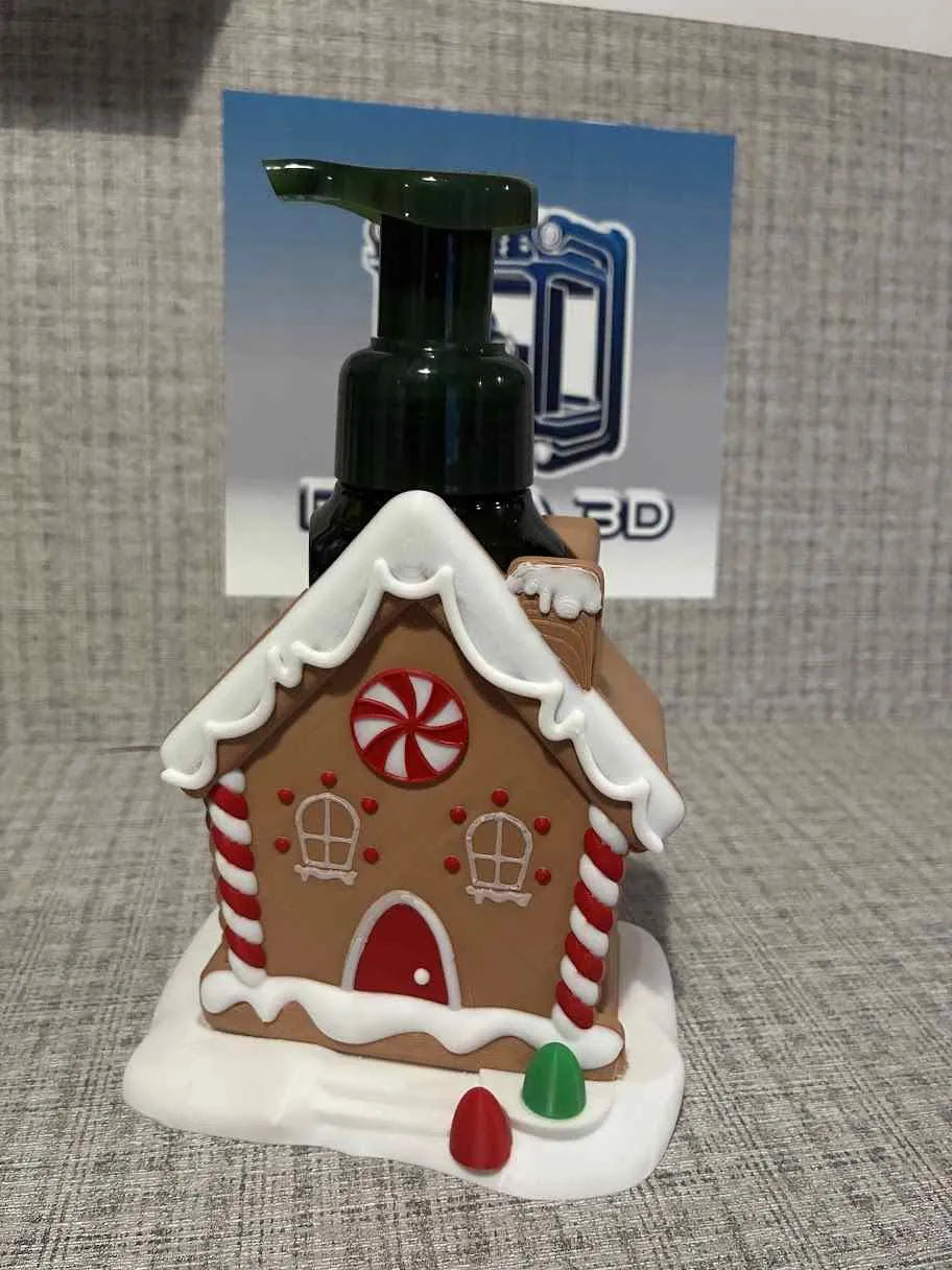 BBW Bath and Body Works - Gingerbread House Soap Holder - Soap sold separately