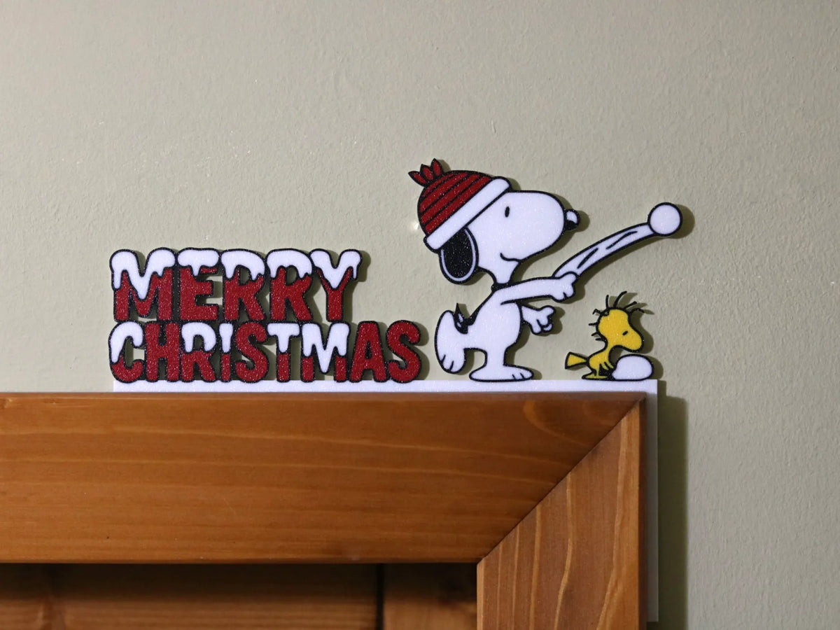 Door Frame Corner - MERRY CHRISTMAS w/ Snoopy & Woodstock throwing Snowballs - Right Side
