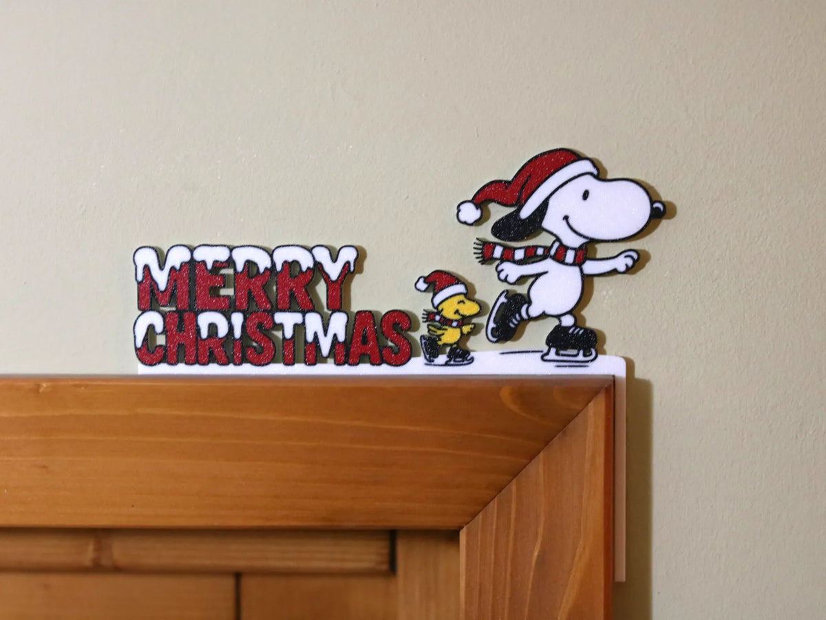 Door Frame Corner - Merry Christmas - Snoopy & Woodstock Skating