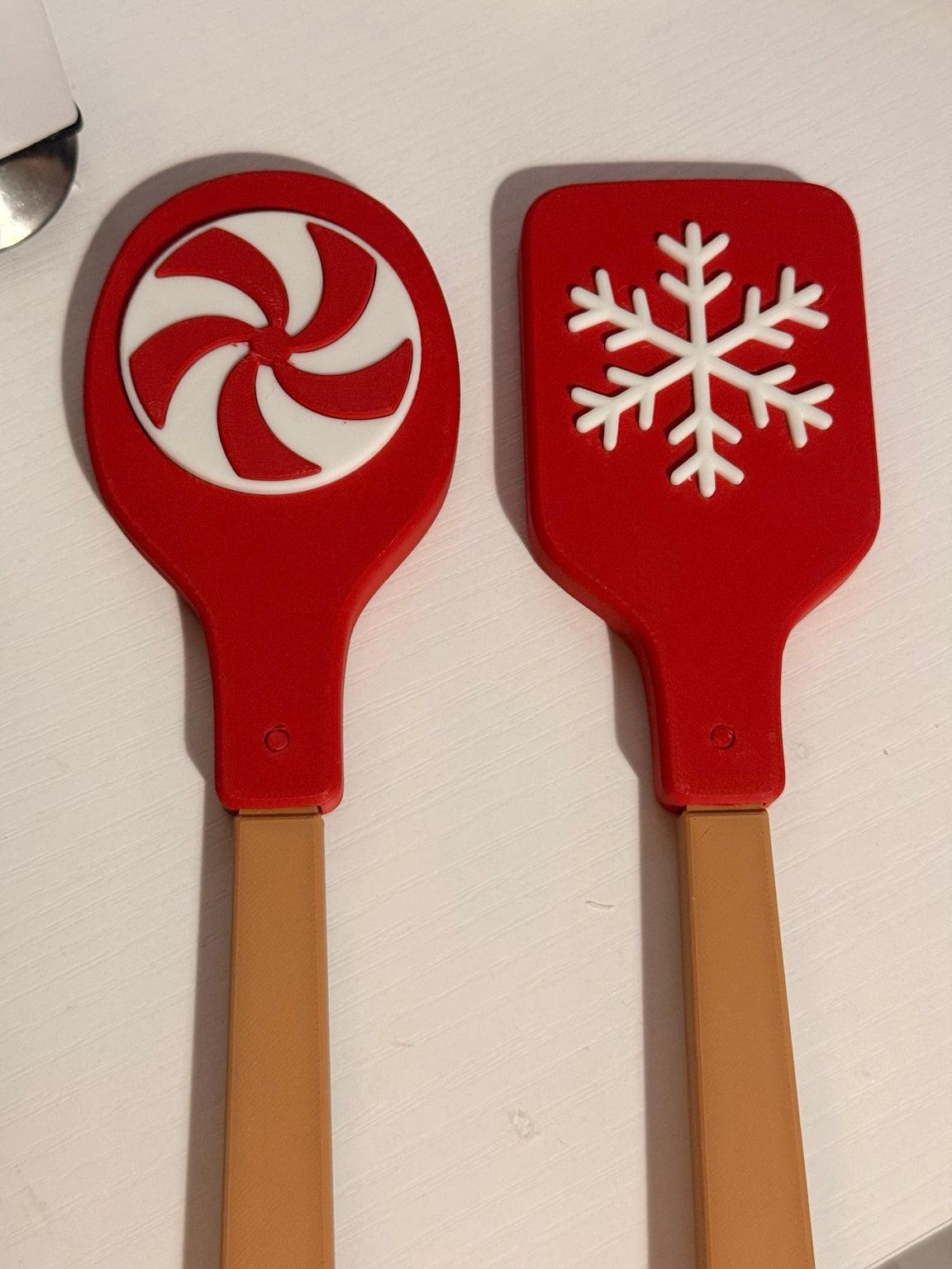 Festive Kitchen Utensil Set - Option for Round Festive Utensil Holder