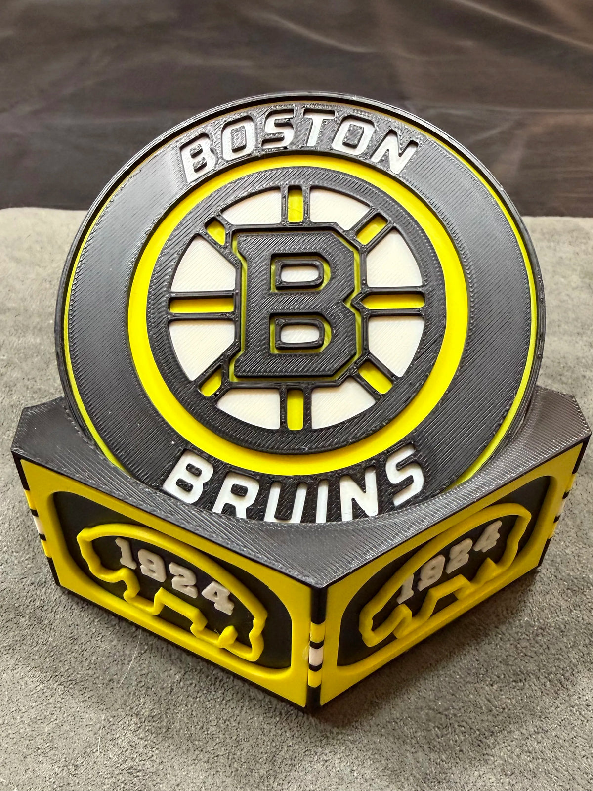 Boston Bruins Stadium Holder - 8 Coasters
