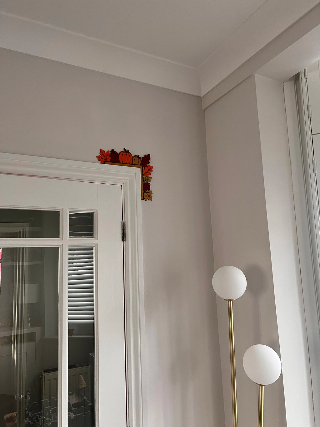 Autumn Door Corner - Left or Right - 10 inches Wide / Tall