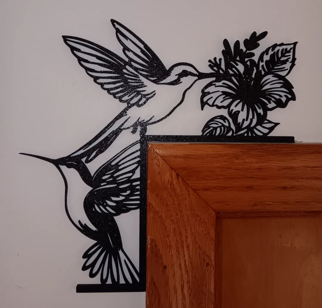 Hummingbird Corner Bracket - 10 inches