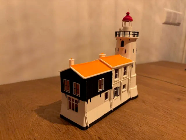 Lighthouse and keepers quarters 8 inches