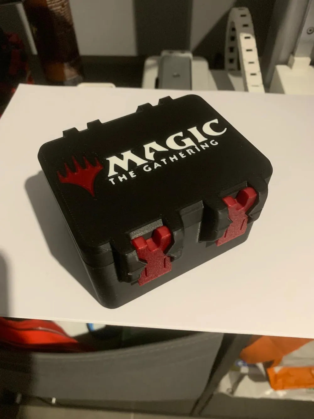 MTG - Magic The Gathering - 100 Card Snap Lock Box for upt o 100 double Sleeved Cards