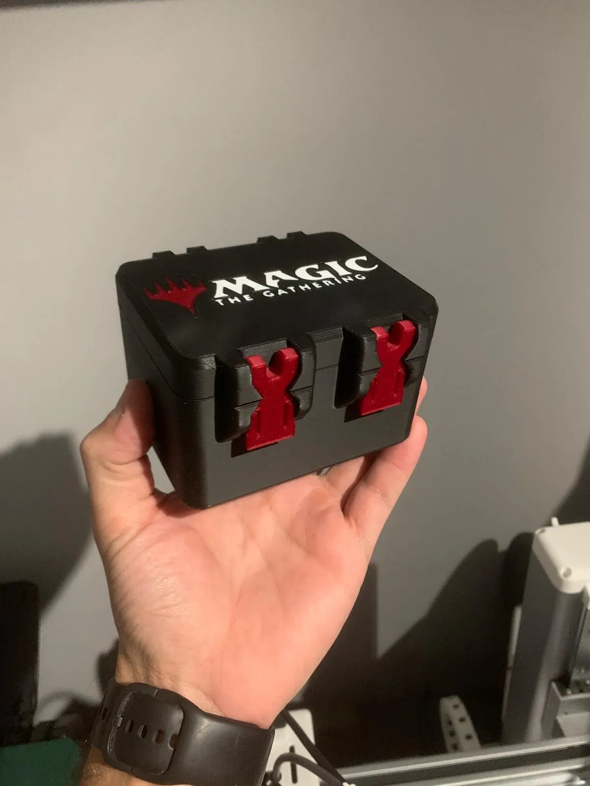 MTG - Magic The Gathering - 100 Card Snap Lock Box for upt o 100 double Sleeved Cards