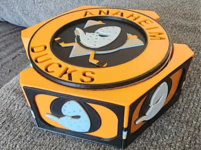 NHL Fan Stand Coaster Set - ALL NHL Teams - Includes 5 Coasters and Stadium Holder with Team Board Logos