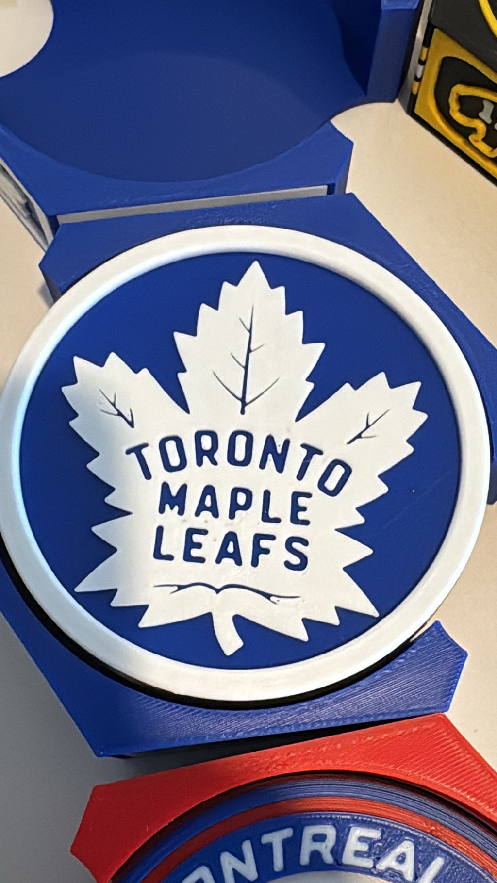 NHL Fan Stand Holder - Toronto Maple Leafs - 5 Piece Cork Backed Premium Set